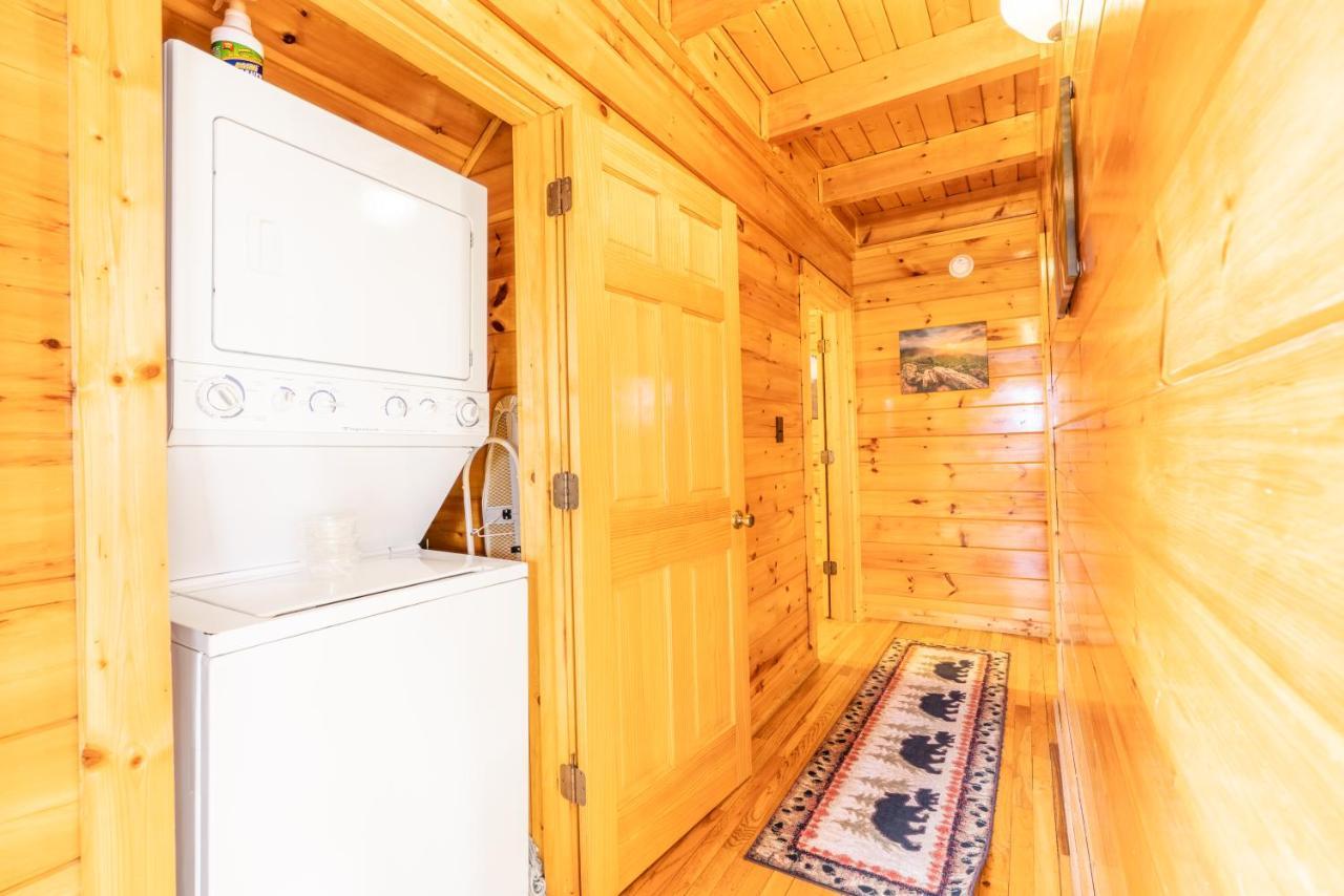 Comfort Cabin Bearway To Heaven W Private Hot Tub Pigeon Forge Exterior photo