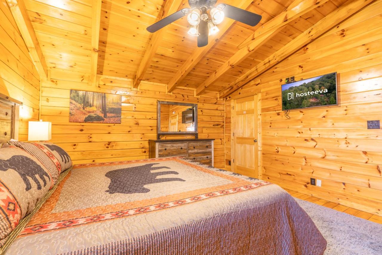 Comfort Cabin Bearway To Heaven W Private Hot Tub Pigeon Forge Exterior photo